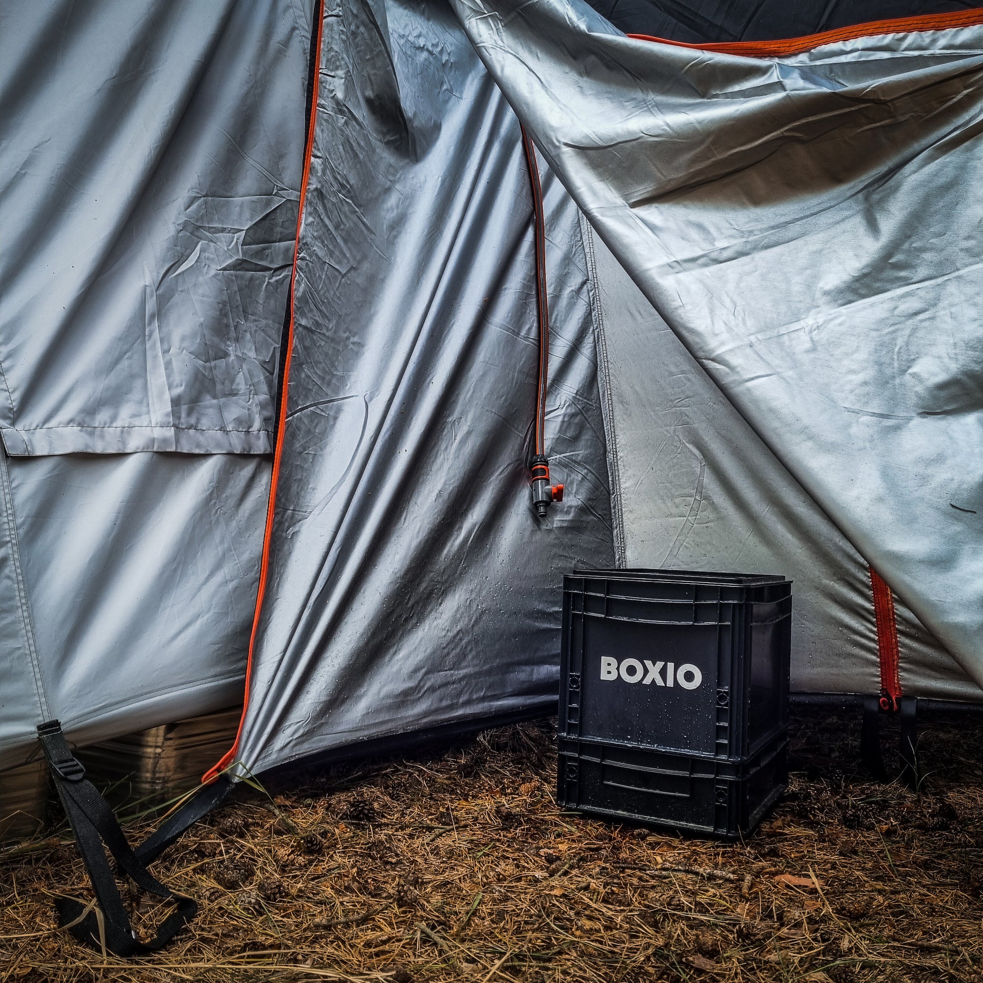 BOXIO - TOILET: Mobile Trenntoilette, kompakt, Campingtoilette 40x30x28 cm,  Klo für unterwegs, Reise, Boot, Garten, schwarz